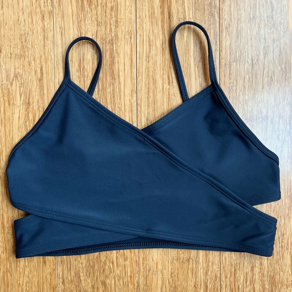 Abercrombie Kids Twist-Front Swim Top Floral Bikini top Navy bundle Size 11/12 - Picture 3 of 6